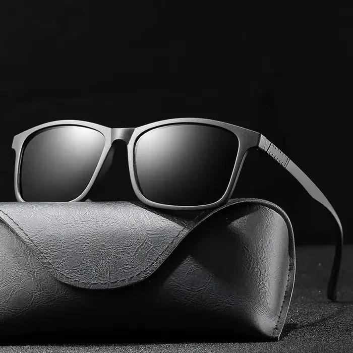 Hommes de luxe lunettes de soleil polarisées mode Vintage carré Ultra léger TR90 cadre conduite pêch
