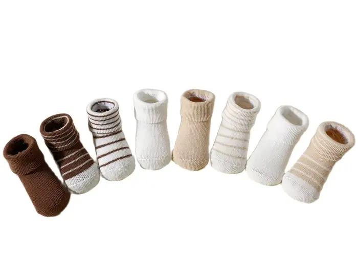 4 paires de chaussettes pour bébé de 0 à 12 mois, chaussettes souples antidérapantes pour garçons et