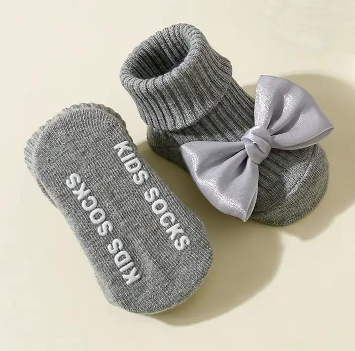 4 paires de chaussettes pour tout-petits avec nœuds, chaussettes mignonnes en coton doux pour bébés