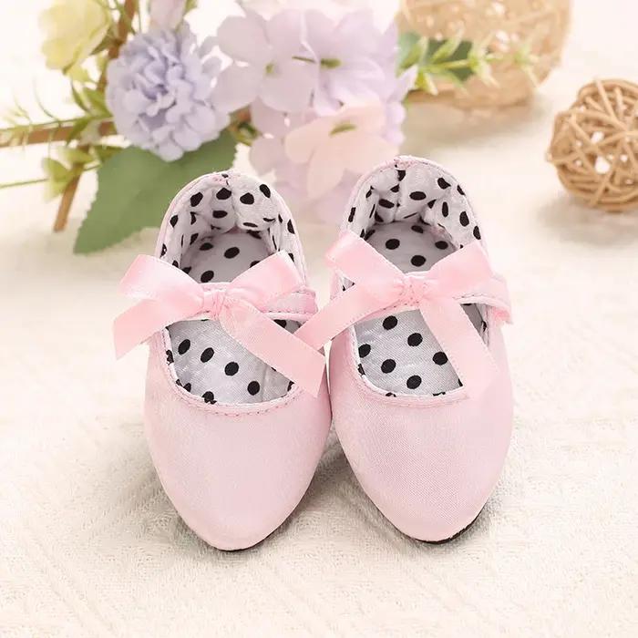 Chaussures à talons hauts pour nouveau-né fille design princesse avec nœud pour célébrations et photos mémorables premiers anniversaires et communions