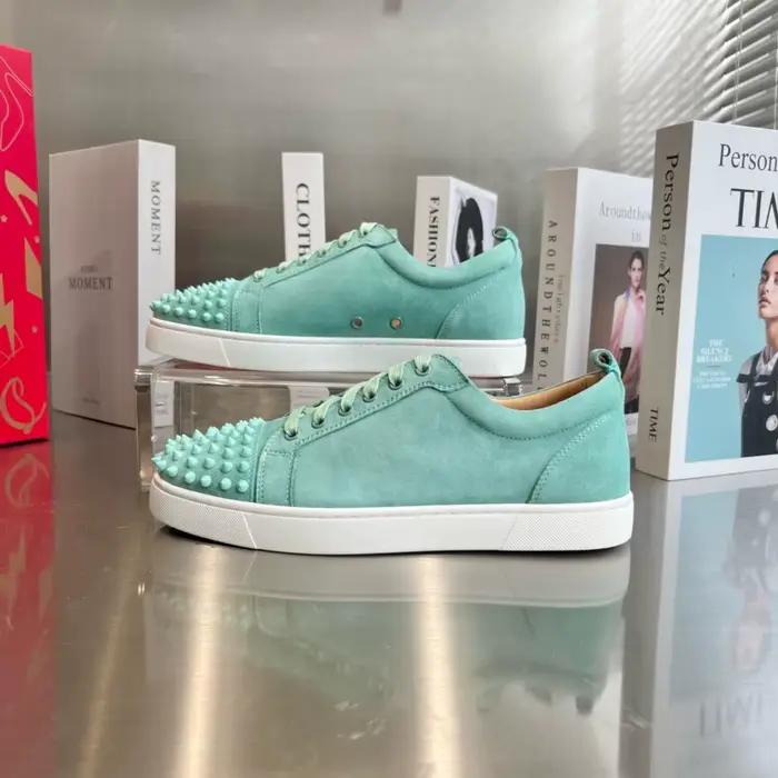 Nouvelles baskets basses de luxe en cuir blanc pour hommes avec pointes sur les orteils, semelles ro