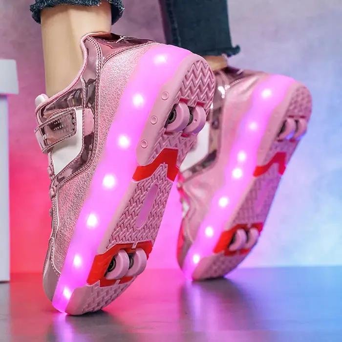 Chaussures de patin à roulettes LED pour enfants, baskets lumineuses rechargeables par USB avec 4 ro