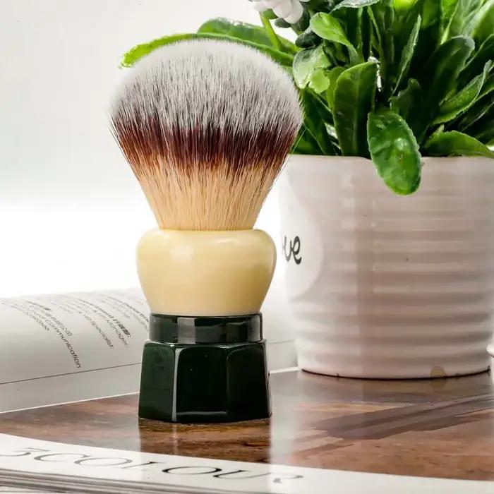 YAQI – brosse de rasage pour hommes, cheveux synthétiques en obsidienne verte humide